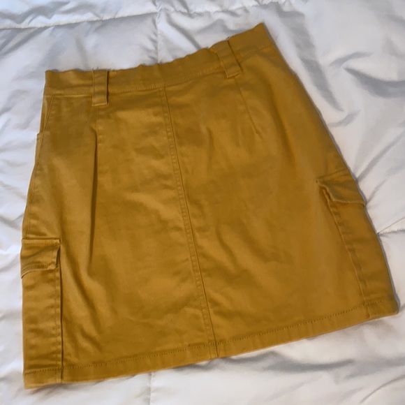 Cargo Skirt with pockets - Picture 2 of 4